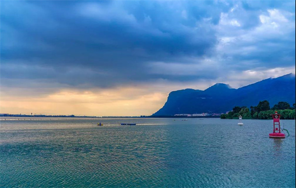 保護滇池丨滇池清，昆明興