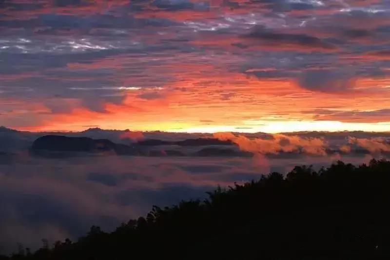 又是一年云海季，這個(gè)冬天來云南看“海”吧！   昆明宴會(huì)策劃